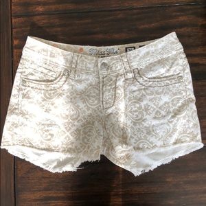 Miss Me shorts